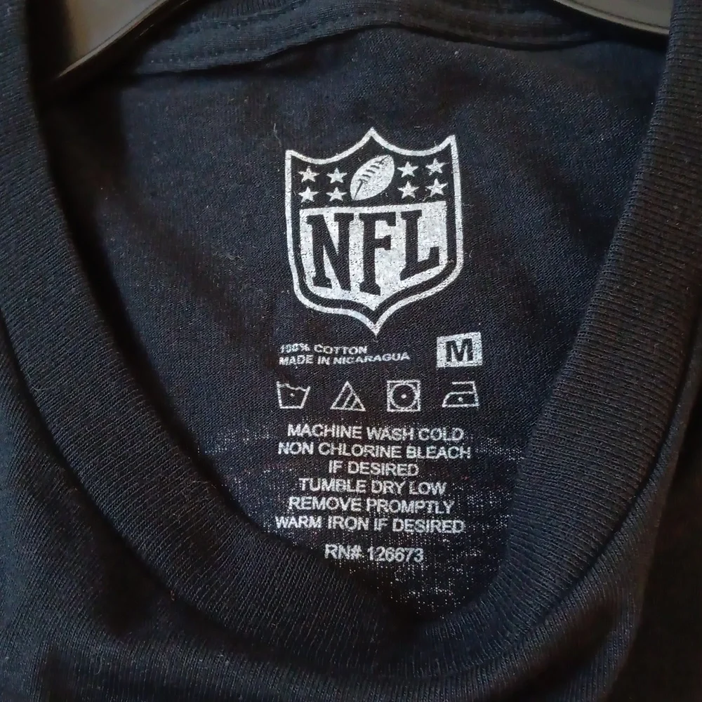 NFL Tampa Bay Buccaneers Licensed TShirt - Picture 4 of 5